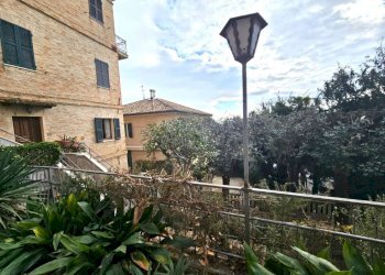 img-20240212-wa0006 - Semi-detached Villa Osimo - photo 46