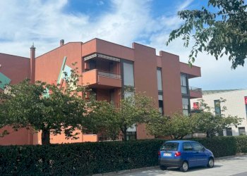 Facciata - Quadrilocale corso Francia, 2, Cuneo (zona Donatello) - foto 1