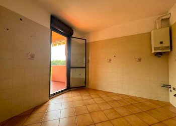 Stanza non arredata - Quadrilocale corso Francia, 2, Cuneo (zona Donatello) - foto 6