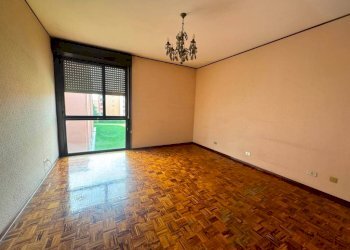 Stanza non arredata - Quadrilocale corso Francia, 2, Cuneo (zona Donatello) - foto 11