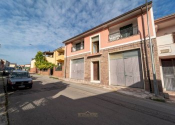 Facciata - Villa via Raffaello Delogu, Ittiri - foto 35