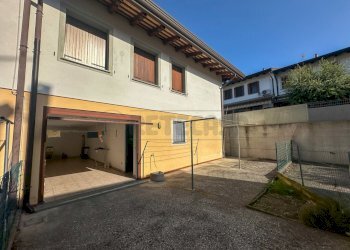 ESTERNI SUL RETRO - Villa a Schiera Via Julia 23A, Pocenia - foto 19