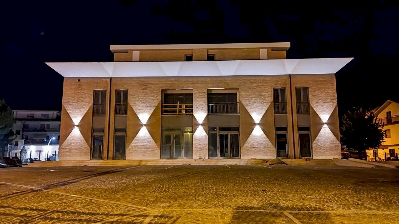 6769 notturna.jpg - Stable - Palace Spinetoli - photo 2