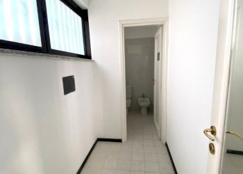 IMG-20241029-WA0004.jpg - Locale Commerciale Sassari - foto 3