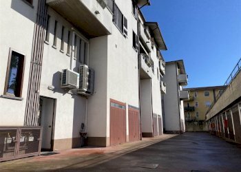 Garage - Parking Cologno al Serio - photo 12