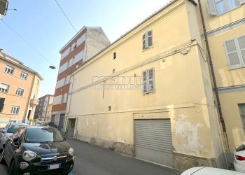 Facciata - Stabile - Palazzo via Gioacchino Testa, 8, Asti - foto 4