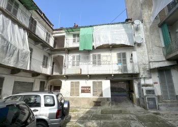 Cortile comune - Stabile - Palazzo via Gioacchino Testa, 8, Asti - foto 2