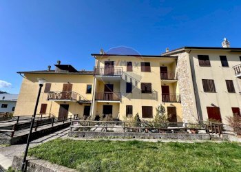 Trilocale via Guglielmo Marconi, 10 
 Santo Stefano d'Aveto, Santo Stefano d'Aveto - foto 2