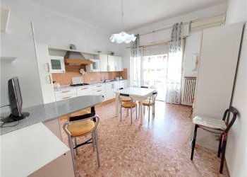 Quadrilocale via nazario sauro, Porto San Giorgio - foto 8