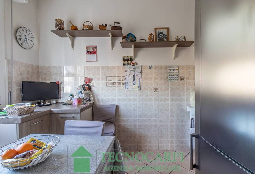 Cucina - Trilocale via Alcide De Gasperi, Carpi - foto 3