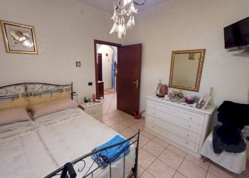 Camera da letto - Trilocale via Alcide De Gasperi, Carpi - foto 15