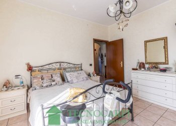 Camera da letto - Trilocale via Alcide De Gasperi, Carpi - foto 24