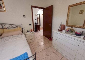 Camera da letto - Trilocale via Alcide De Gasperi, Carpi - foto 42