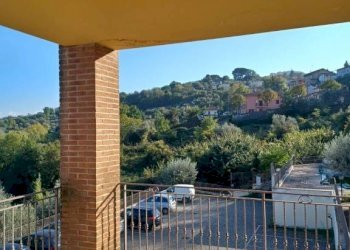 Terrazzo - Trilocale via Cesare Battisti, 11, San Nazzaro - foto 9