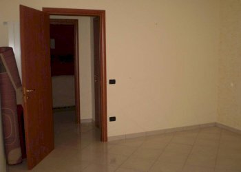 Stanza non arredata - Trilocale via Cesare Battisti, 11, San Nazzaro - foto 18