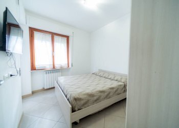 Two-room apartment Via Paganini, San Benedetto del Tronto - photo 8