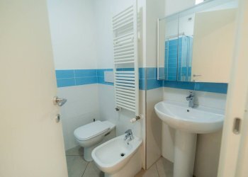 Two-room apartment Via Paganini, San Benedetto del Tronto - photo 12
