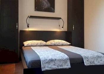 Camera da letto - Rustico via Bionzo, Calosso - foto 13