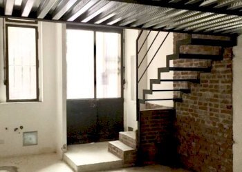 Interno palazzo - Magazzino via Eleonora Duse, Torino (zona Centro) - foto 10