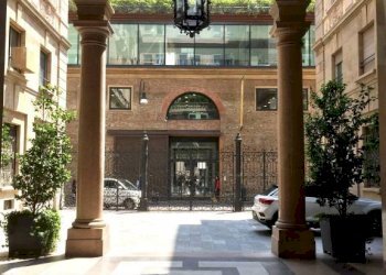 Interno palazzo - Magazzino via Eleonora Duse, Torino (zona Centro) - foto 13