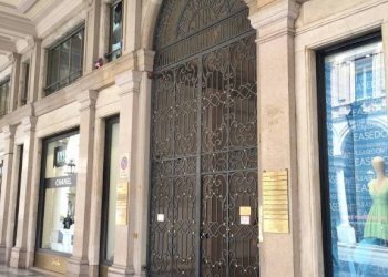 Interno palazzo - Magazzino via Eleonora Duse, Torino (zona Centro) - foto 16