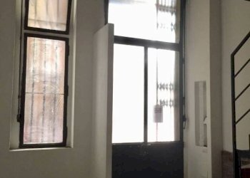 Interno appartamento - Magazzino via Eleonora Duse, Torino (zona Centro) - foto 1