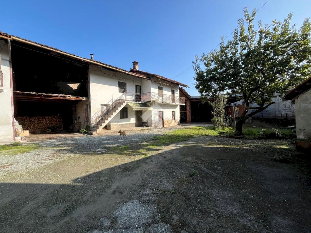 Semi-detached house Via Vecchia della Valle, Revello - photo 3