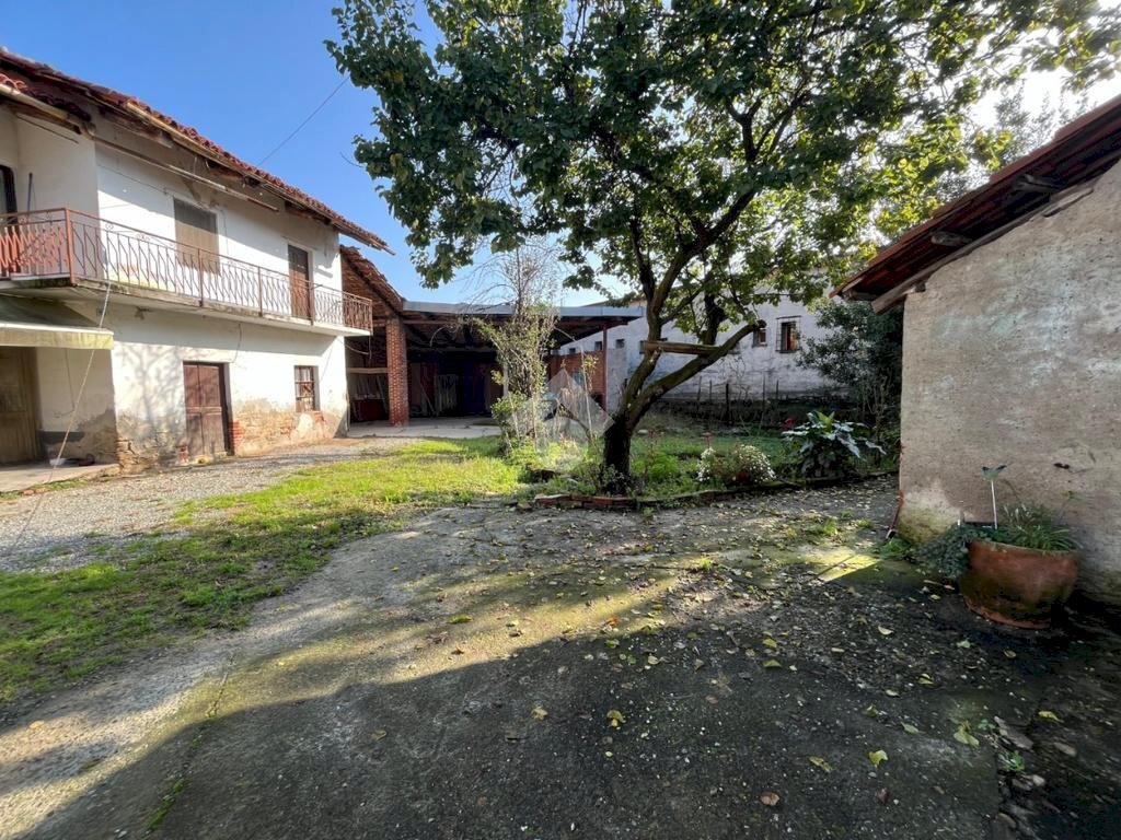 Semi-detached house Via Vecchia della Valle, Revello - photo 1