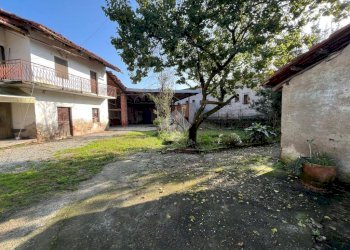 Casa semi indipendente Via Vecchia della Valle, Revello - foto 1