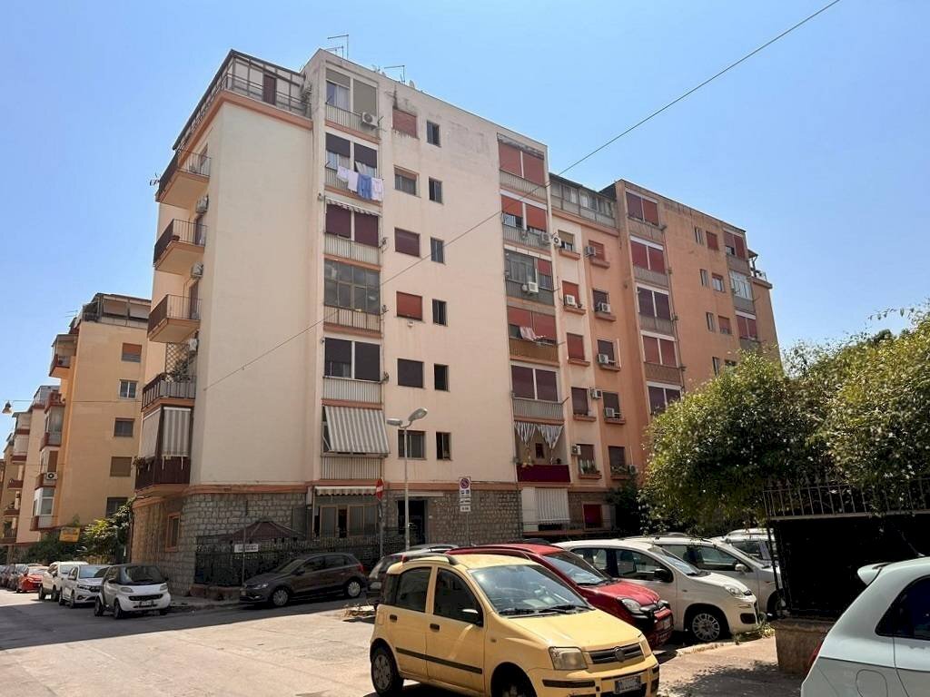 Appartamento Largo Cherubini, Palermo (zona Palagonia) - foto 2