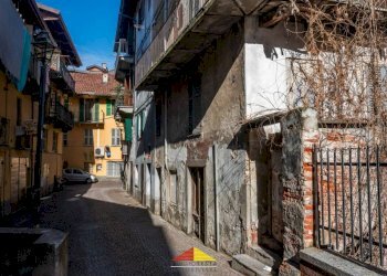 Casa indipendente via Monte di Pietà, 10, Saluzzo - foto 3