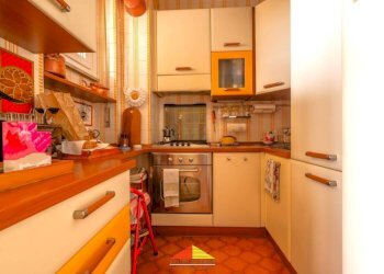 Cucina - Bilocale via Provinciale Saluzzo, 17, Verzuolo - foto 3