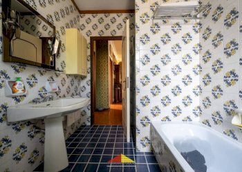 Bagno - Appartamento via Provinciale Saluzzo, 17, Verzuolo - foto 18