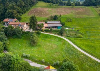 Vista - Agricultural land via Valcrosa, Manta - photo 1