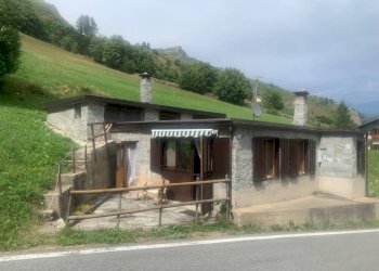 Facciata - Casa indipendente Borgata Chiazale, Bellino - foto 1