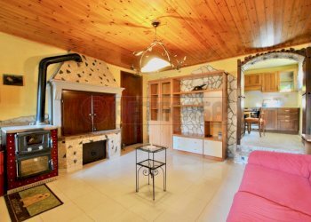 soggiorno - Casa semi indipendente via capitello 47, Brogliano - foto 9