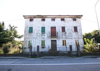 IMG_5257.JPG - Villa viale riviera berica  702, Vicenza - foto 1