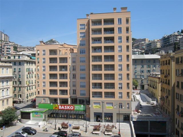 foto del fotografo.jpg - Box Via Alizeri 5LR, Genova - foto 2