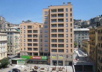 foto del fotografo.jpg - Box Via Alizeri 5LR, Genova - foto 2