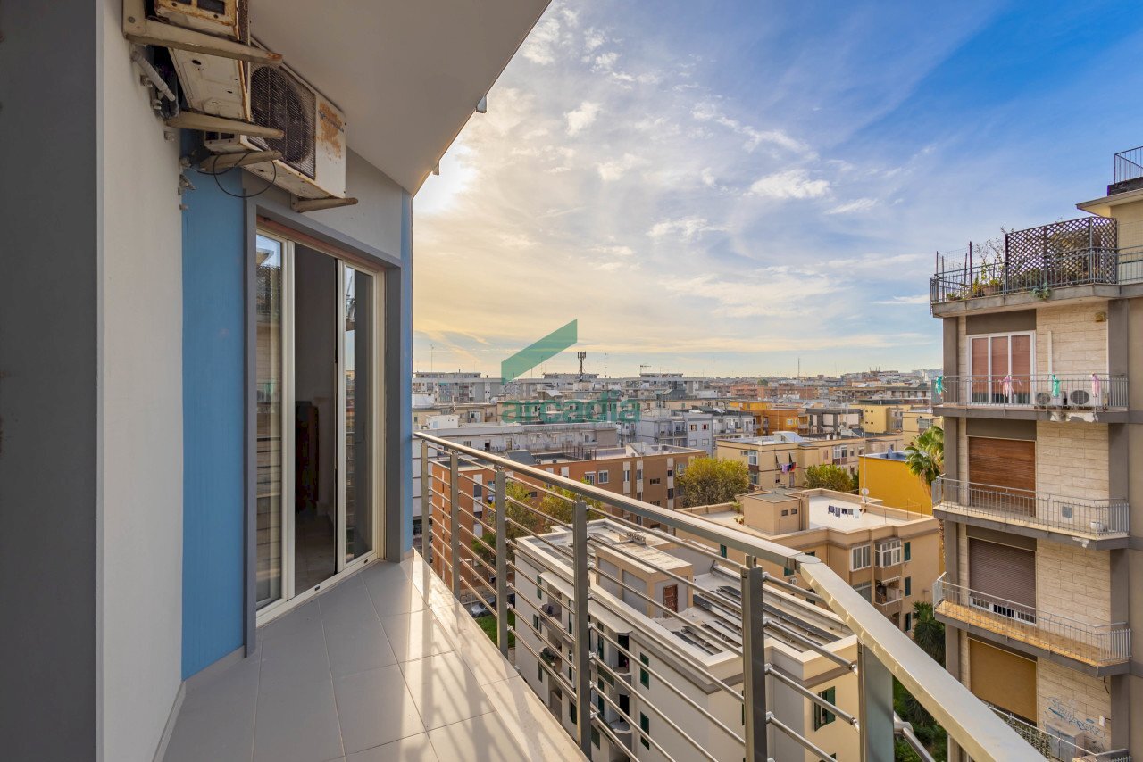 vista - Quadrilocale Viale Japigia 42, Bari - foto 2