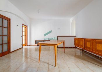 soggiorno/pranzo - Quadrilocale Viale Japigia 42, Bari - foto 7