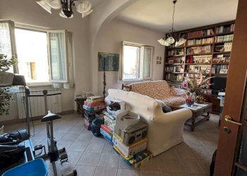 4fcdbcbe-42ce-41c2-86e9-a1d1577ef966.jpg - Villa Pisa - foto 7