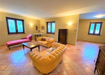 Independent house Sanfrè - photo 2