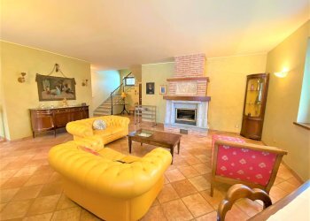 Independent house Sanfrè - photo 3