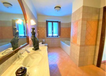 Independent house Sanfrè - photo 21