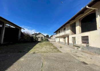 Independent house Caramagna Piemonte - photo 2