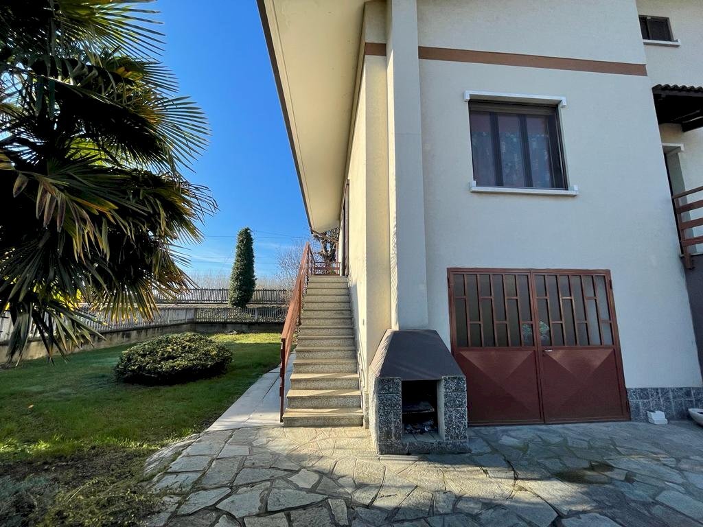 Casa indipendente Sanfrè - foto 3