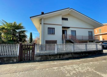 Independent house Sanfrè - photo 2