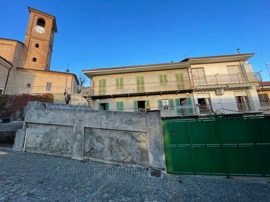 Stabile - Palazzo Baldissero d'Alba - foto 1