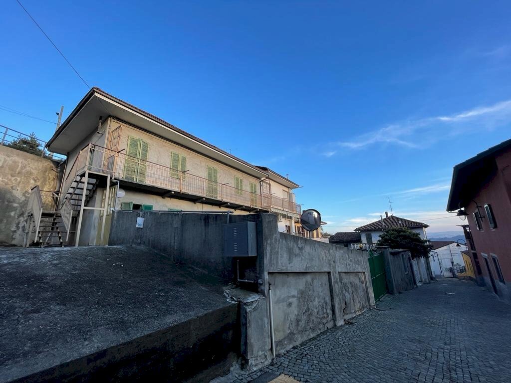 Stabile - Palazzo Baldissero d'Alba - foto 2